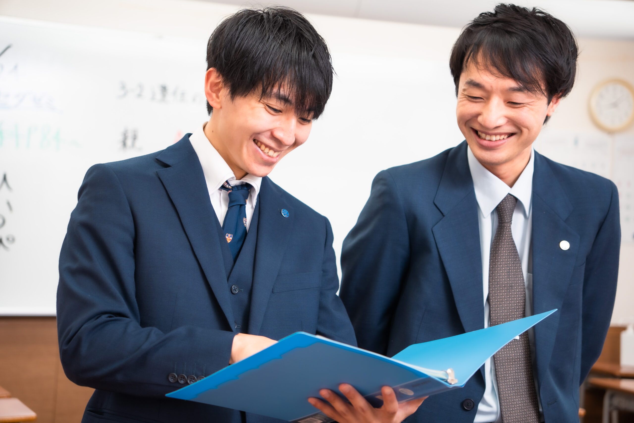 生徒の壁に寄り添い
ともに超えていく伴走者